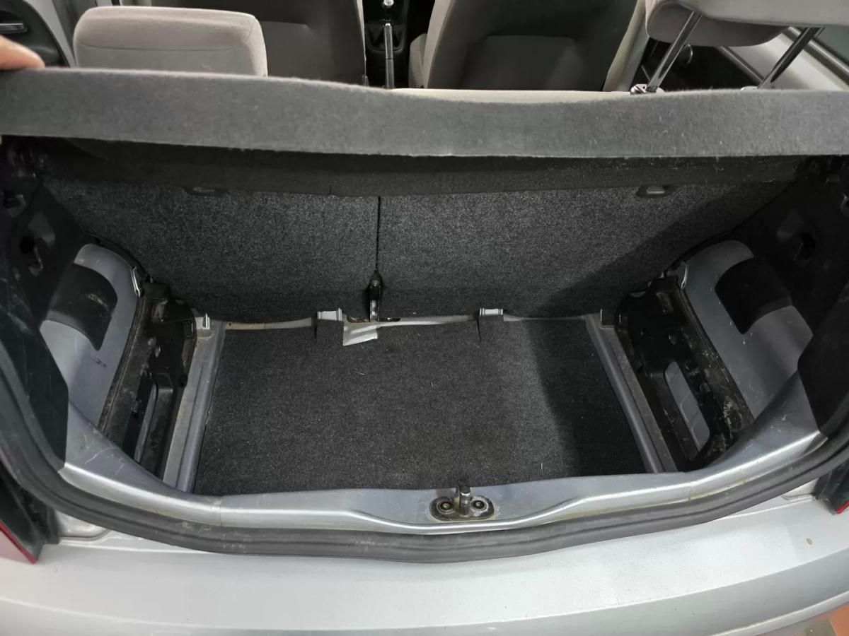 volkswagen-up-2013-gasolina-999cc