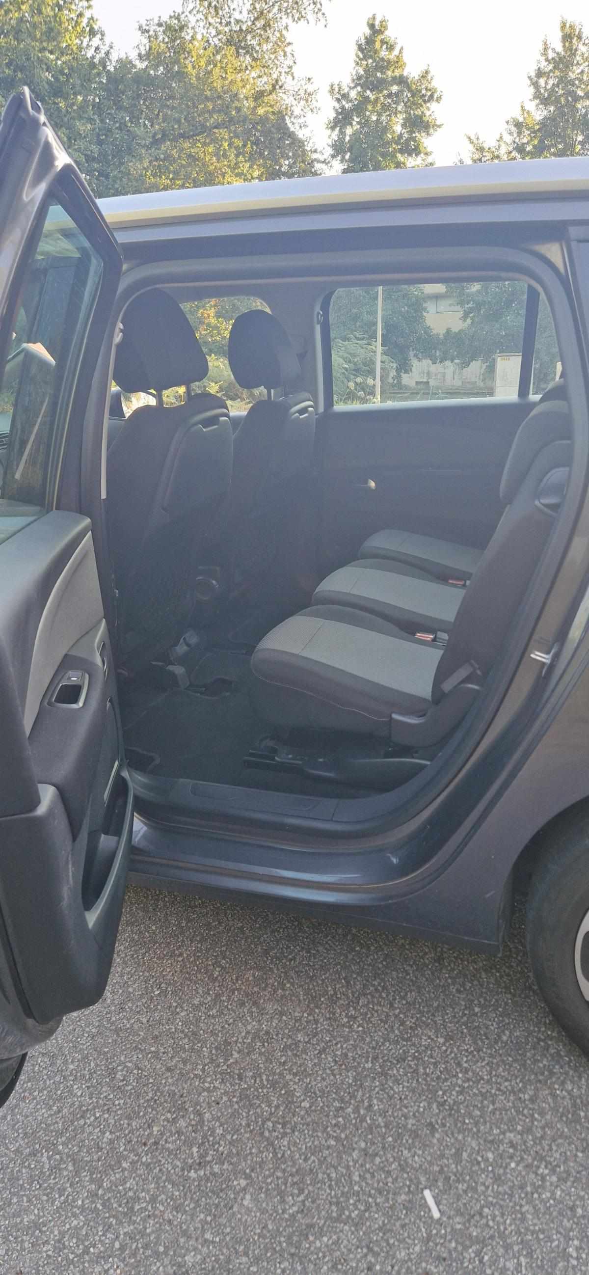 citroen-c4-picasso-1-5-bluehdi-2019-diesel-1499cc
