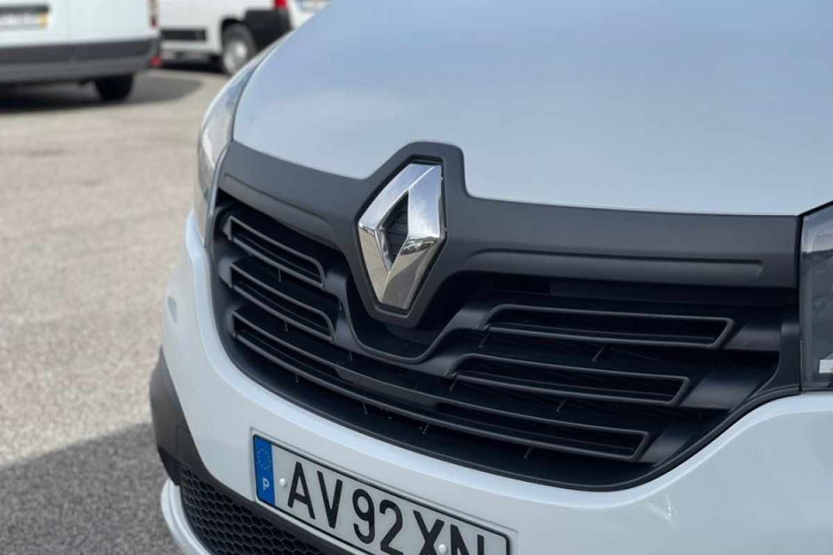 renault-trafic-2016-diesel-1598cc