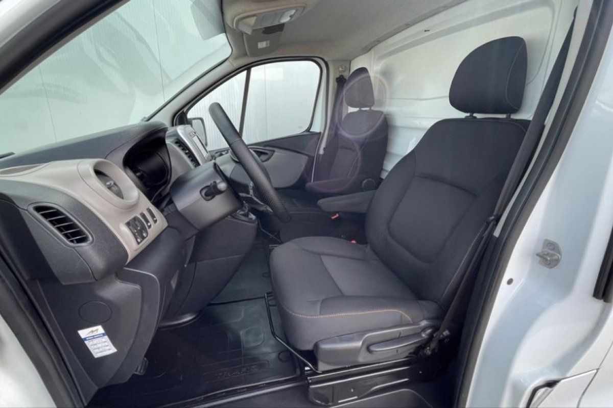 renault-trafic-2016-diesel-1598cc