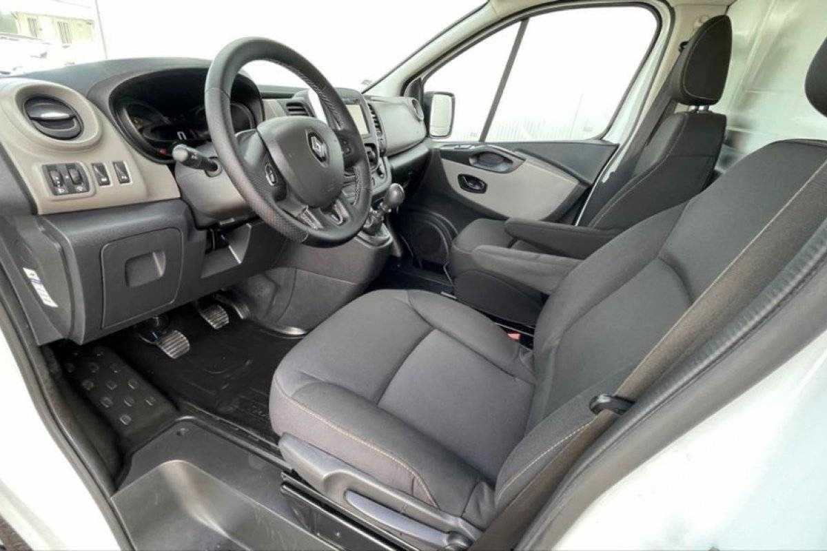 renault-trafic-2016-diesel-1598cc