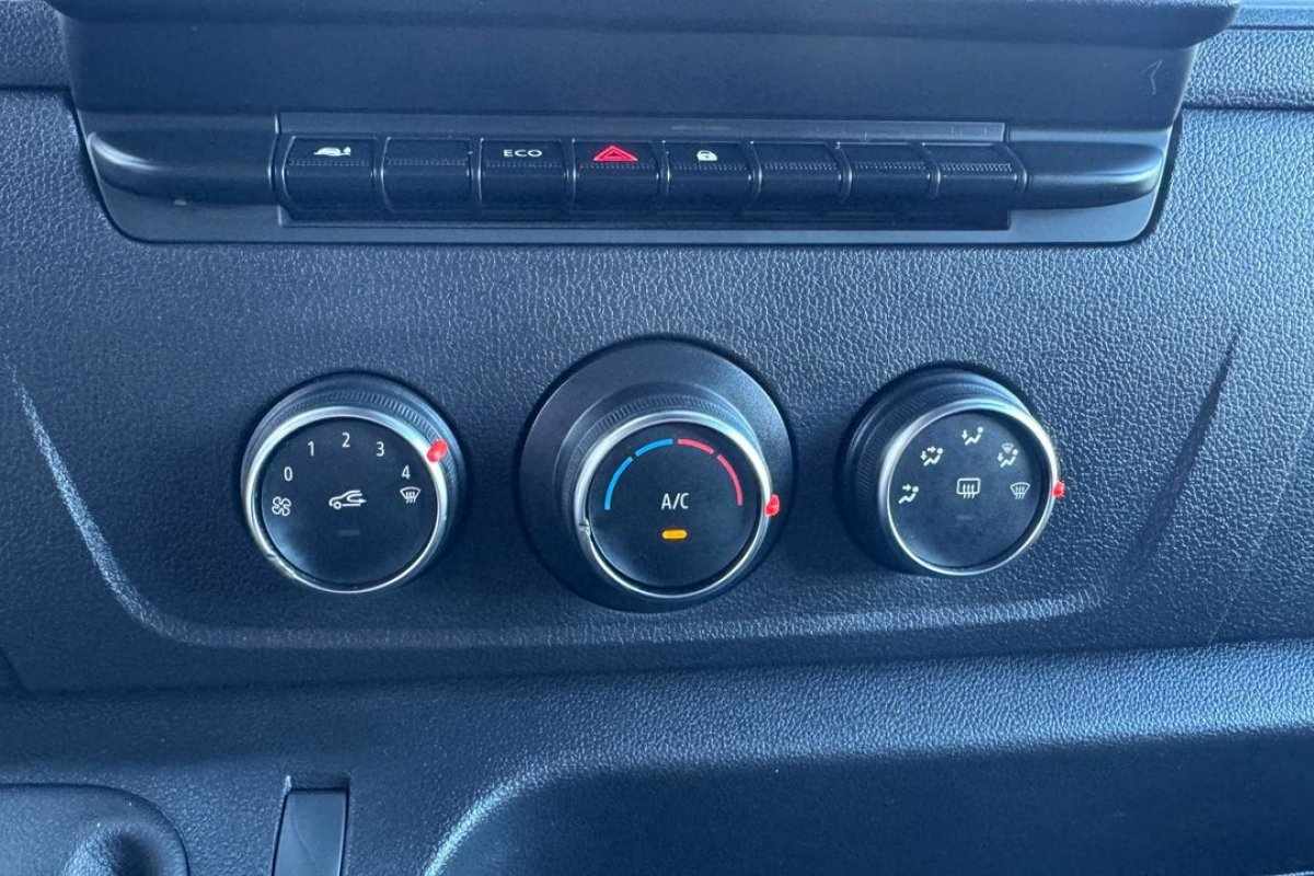renault-master-2023-diesel-2299cc