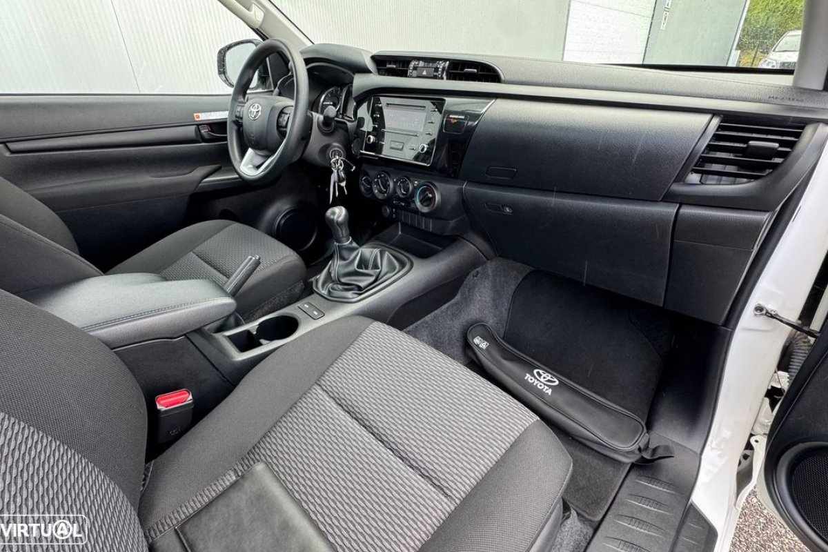 toyota-hilux-2022-diesel-2393cc