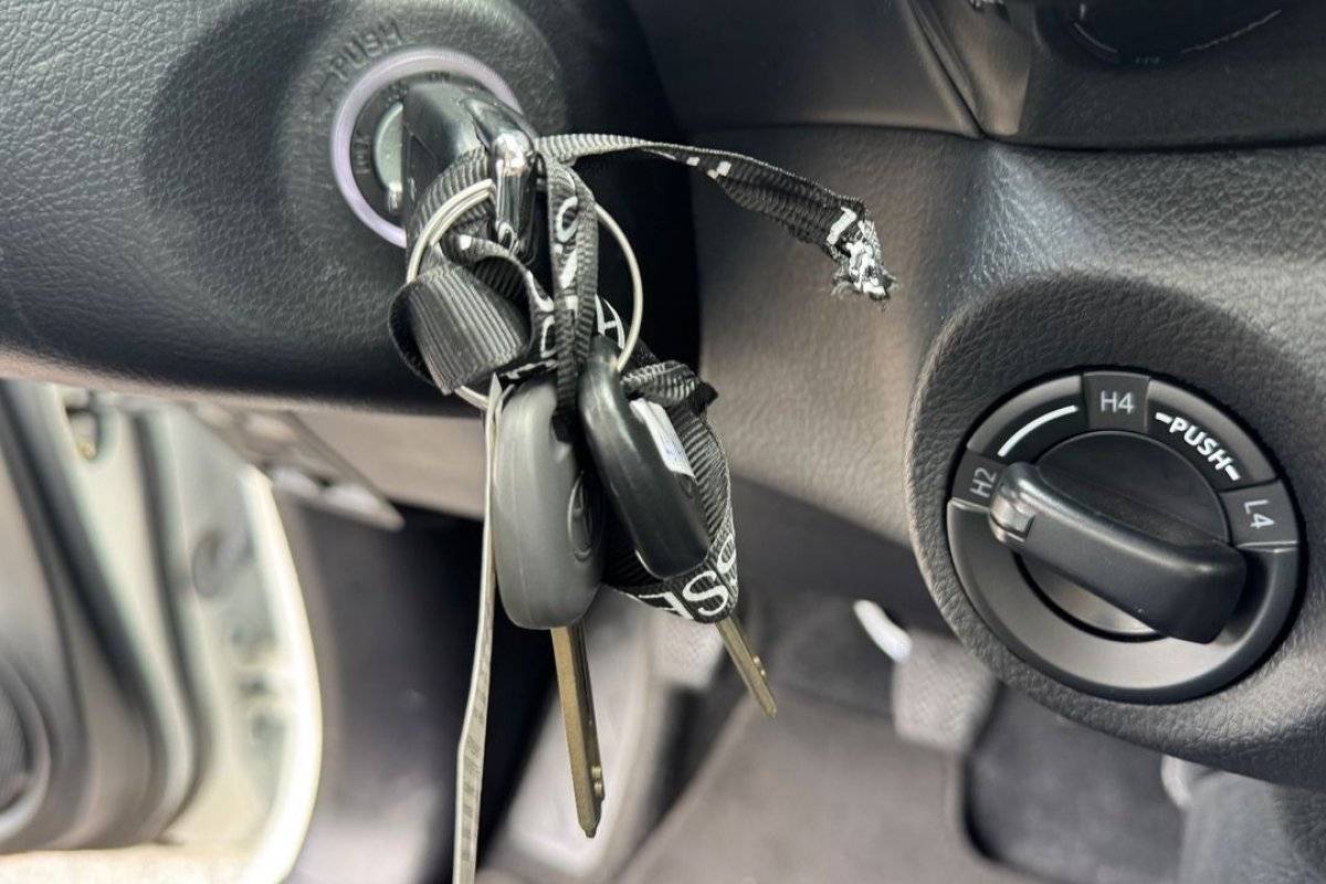 toyota-hilux-2022-diesel-2393cc