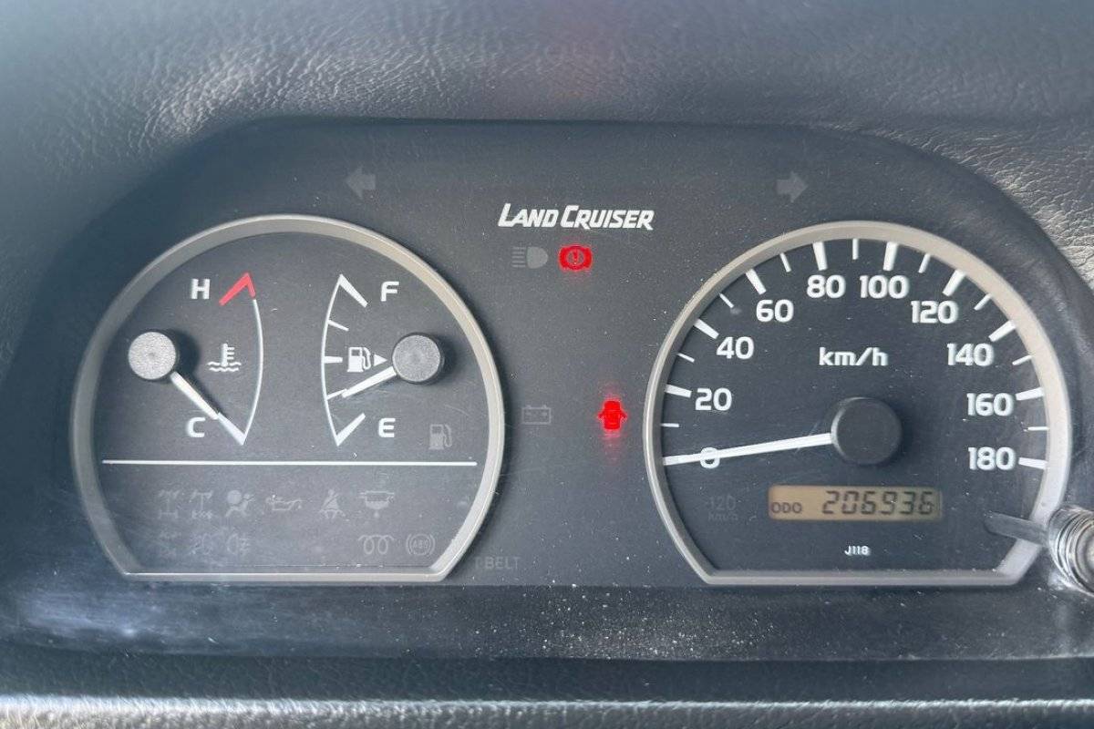 toyota-land-cruiser-2012-diesel-4164cc