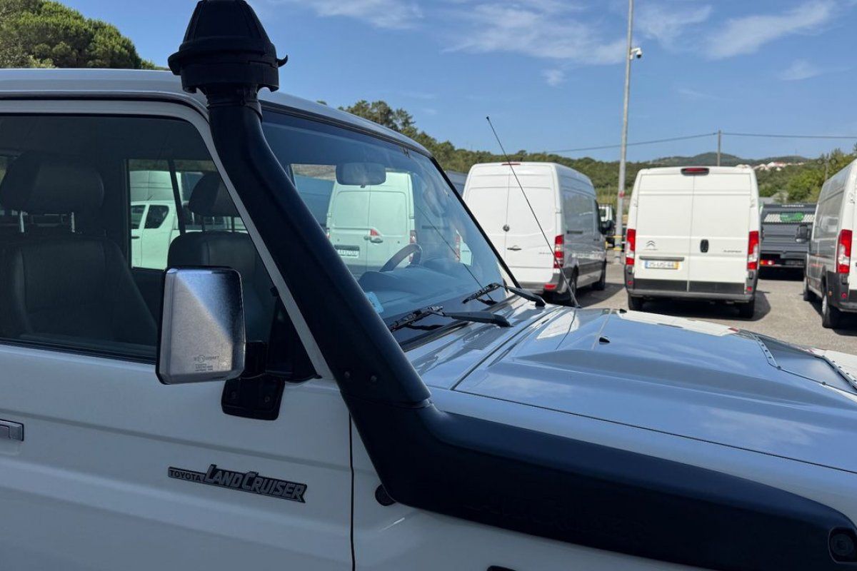 toyota-land-cruiser-2012-diesel-4164cc