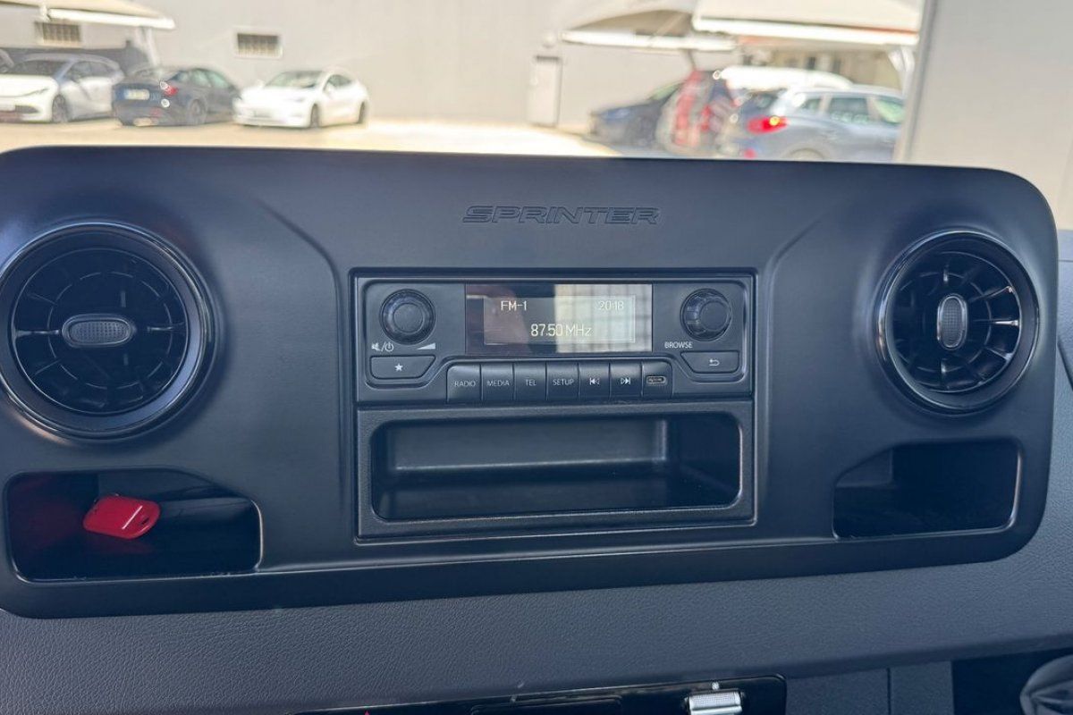 mercedes-benz-sprinter-2019-diesel-2143cc