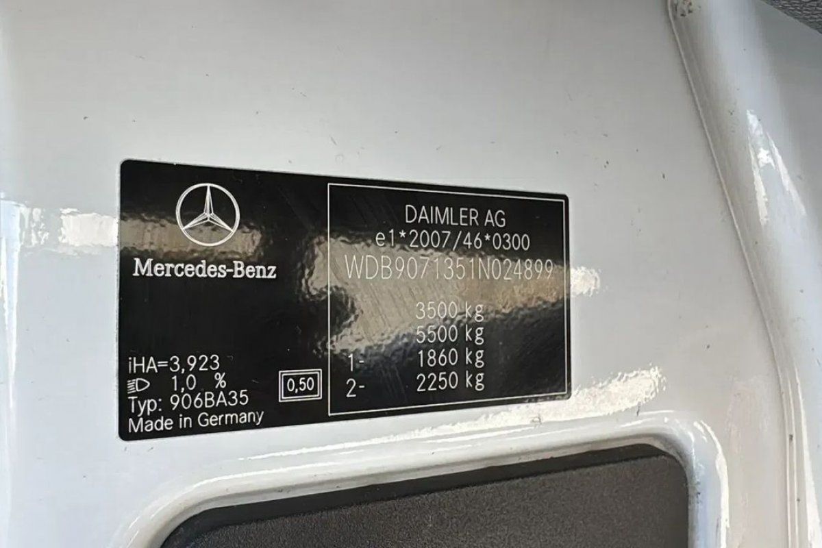 mercedes-benz-sprinter-2019-diesel-2143cc