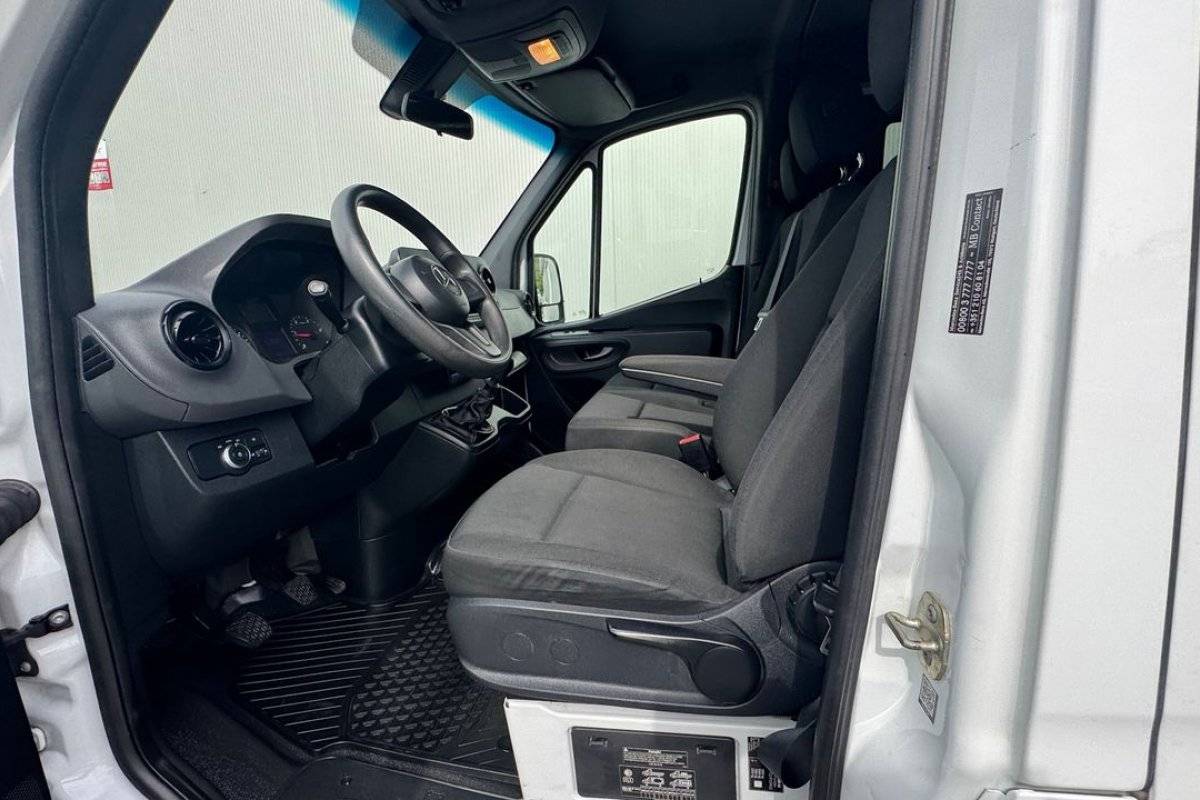 mercedes-benz-sprinter-2021-diesel-2143cc