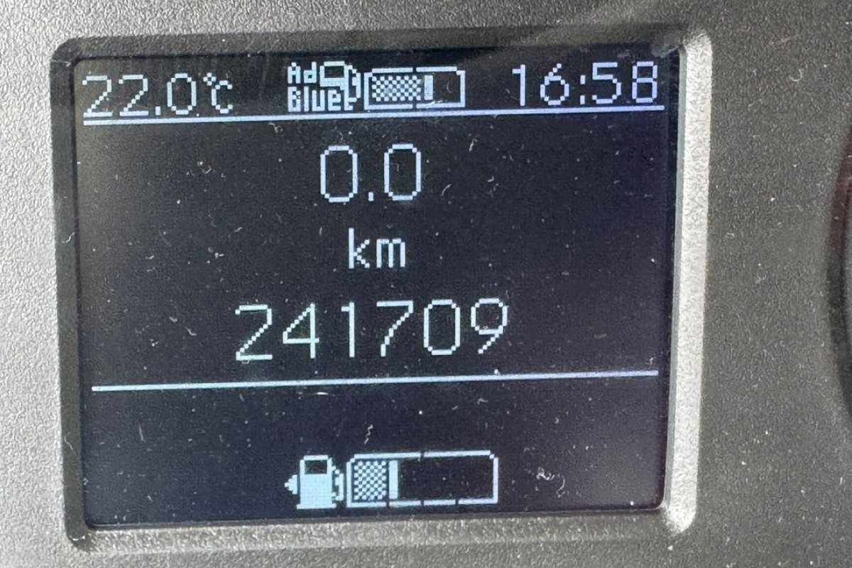 mercedes-benz-sprinter-2021-diesel-2143cc