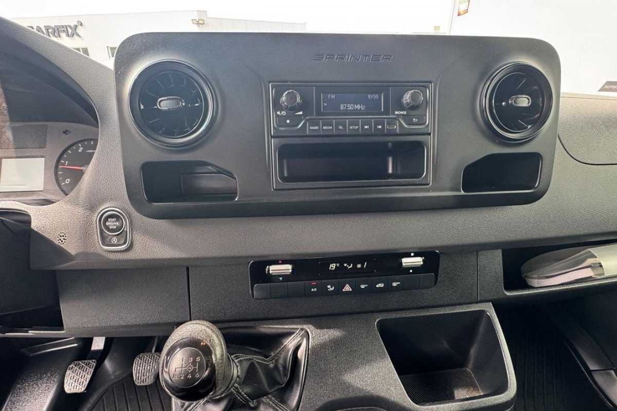 mercedes-benz-sprinter-2021-diesel-2143cc
