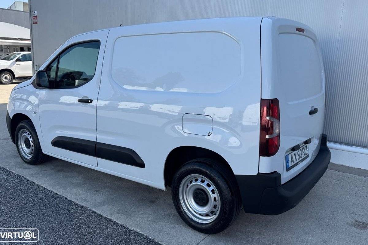 peugeot-partner-2023-diesel-1499cc
