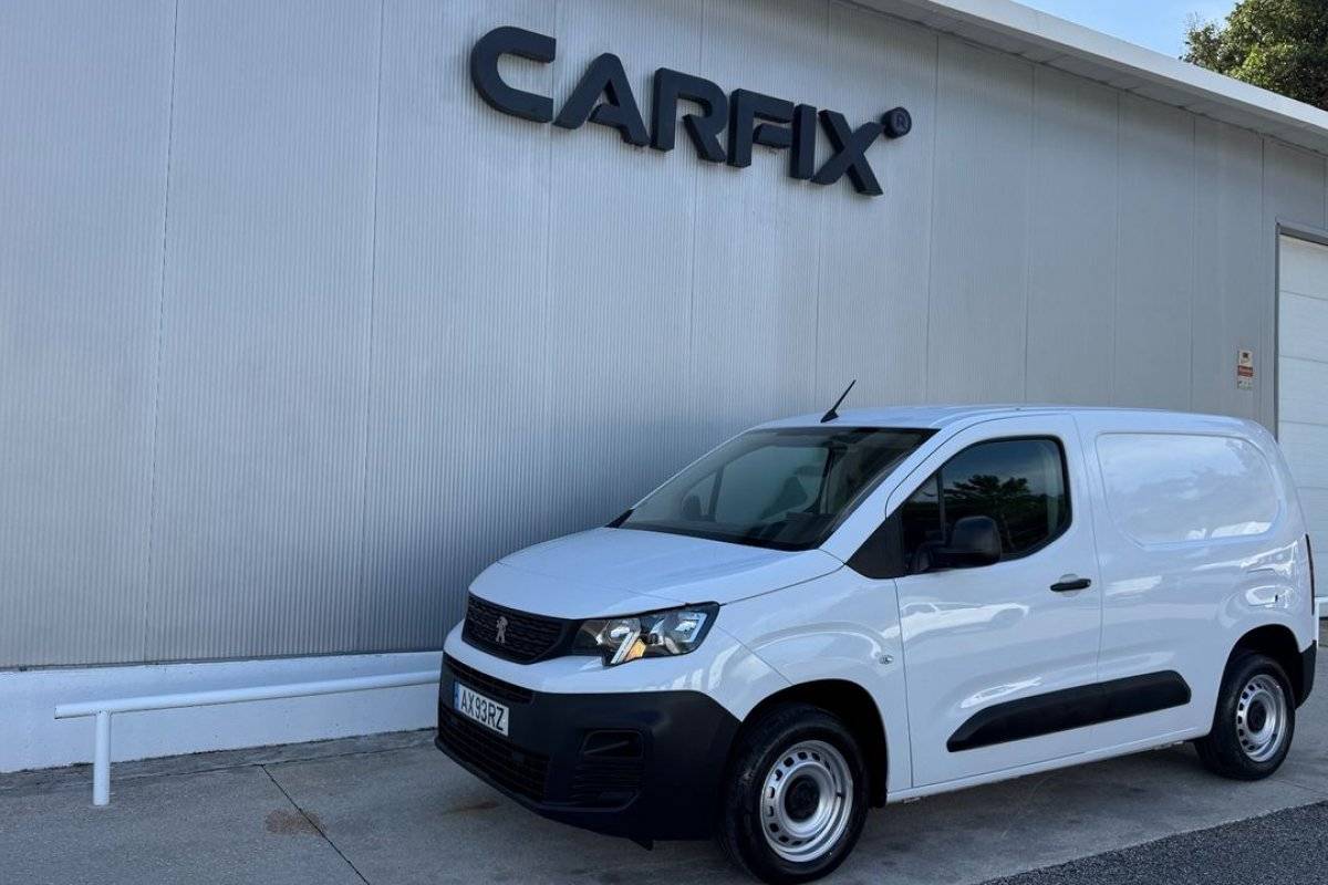 peugeot-partner-2023-diesel-1499cc