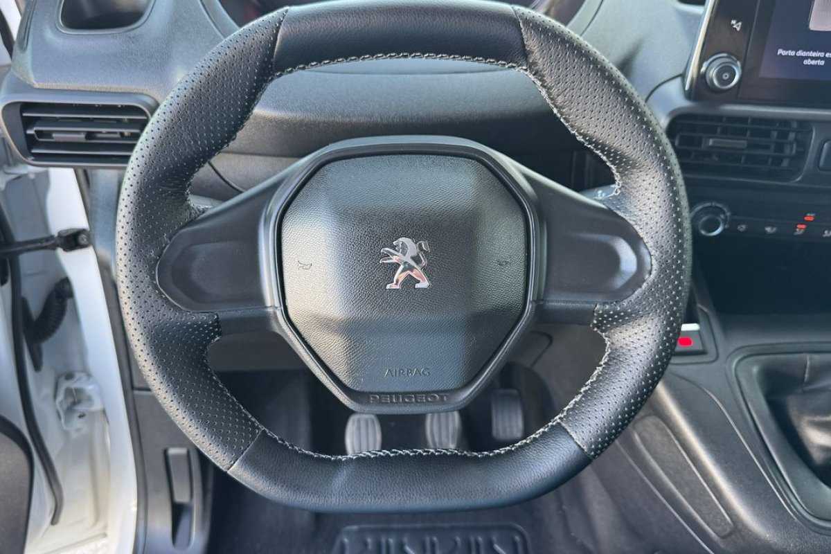 peugeot-partner-2023-diesel-1499cc