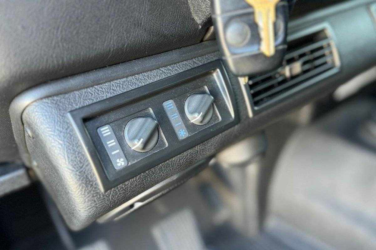 land-rover-defender-2005-diesel-2495cc