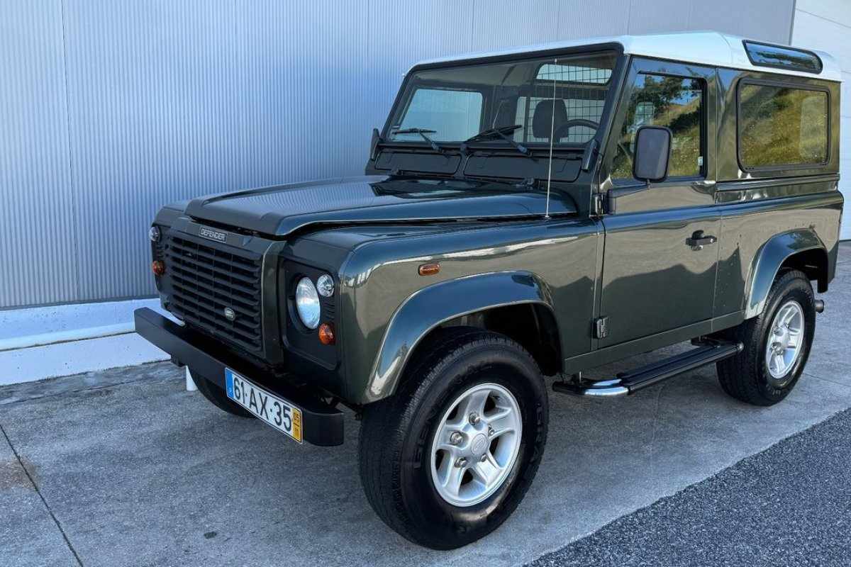 land-rover-defender-2005-diesel-2495cc