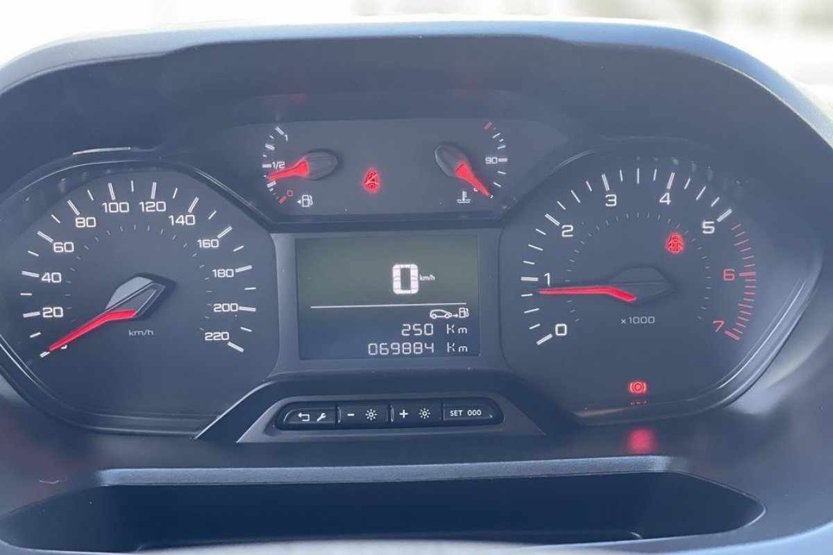 peugeot-partner-2020-diesel-1499cc
