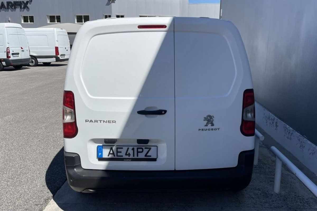 peugeot-partner-2020-diesel-1499cc
