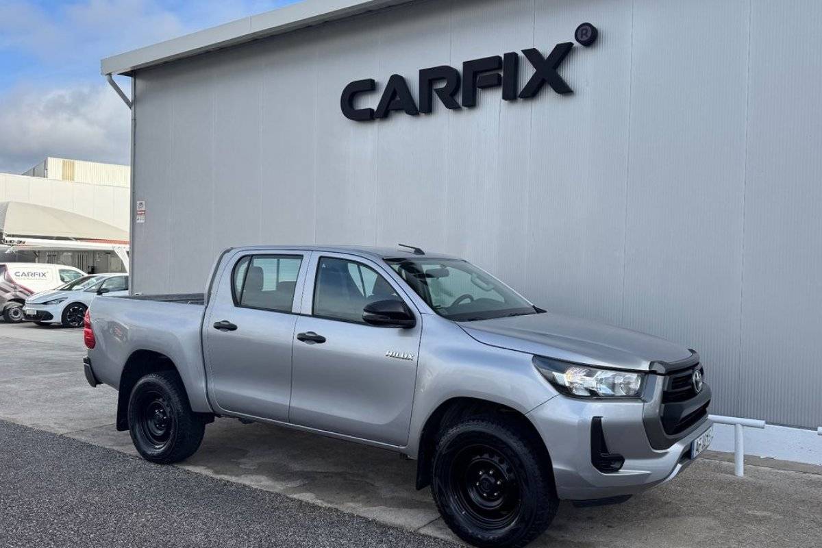 toyota-hilux-2021-diesel-2393cc