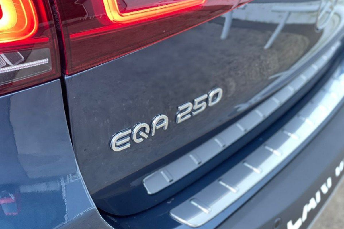 mercedes-benz-eqa-2021-eletrico-0cc