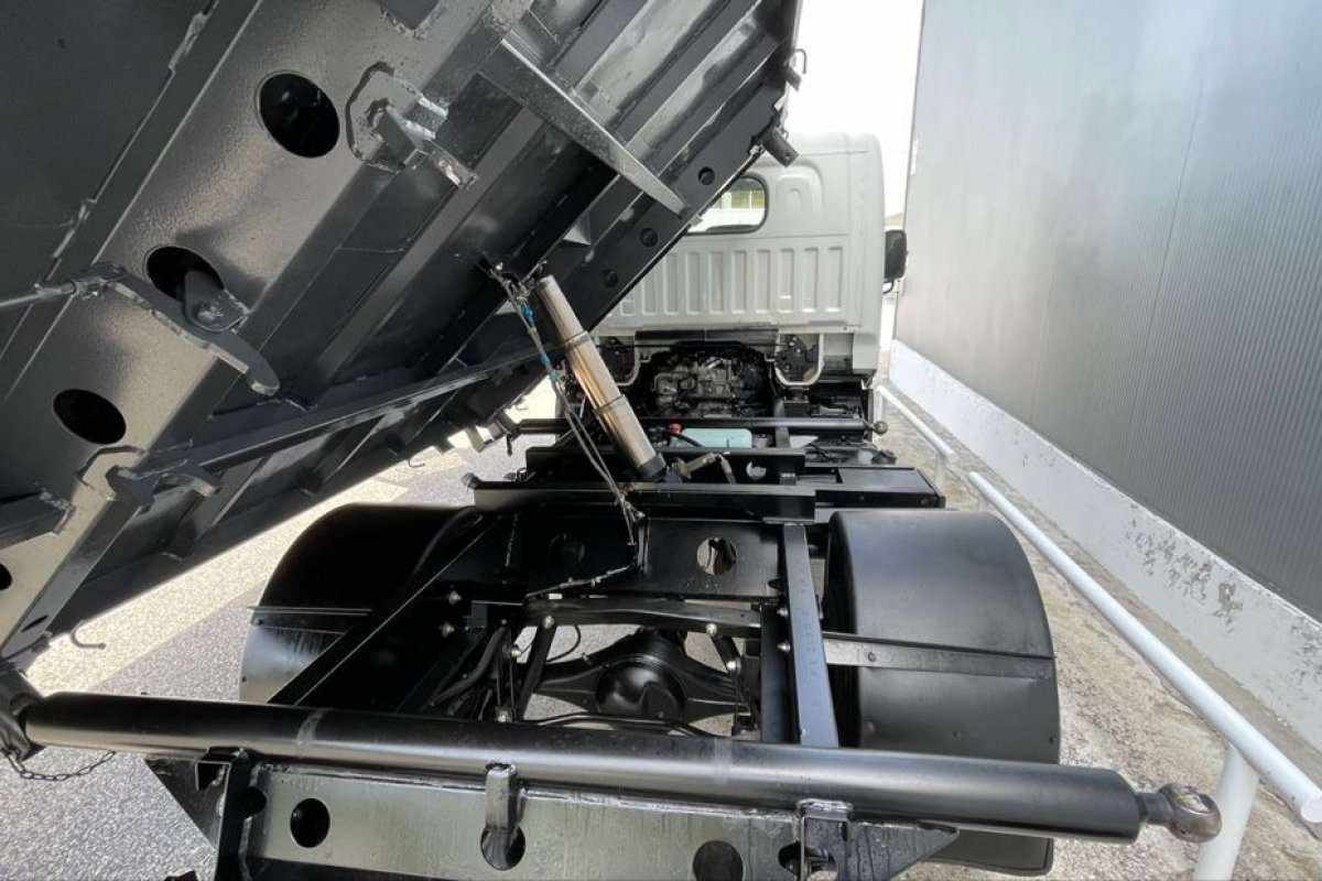 nissan-cabstar-2018-diesel-2953cc