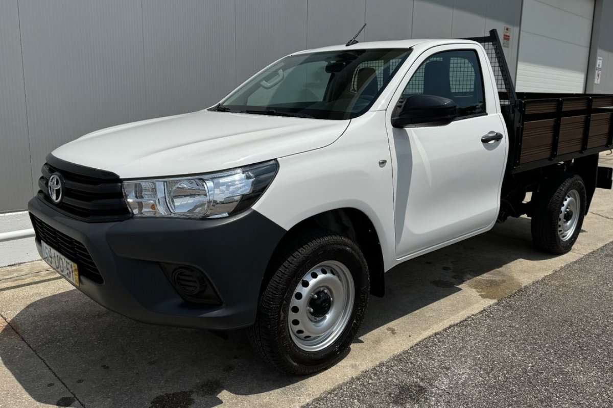 toyota-hilux-2018-diesel-2393cc