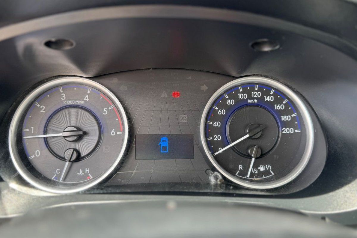 toyota-hilux-2018-diesel-2393cc