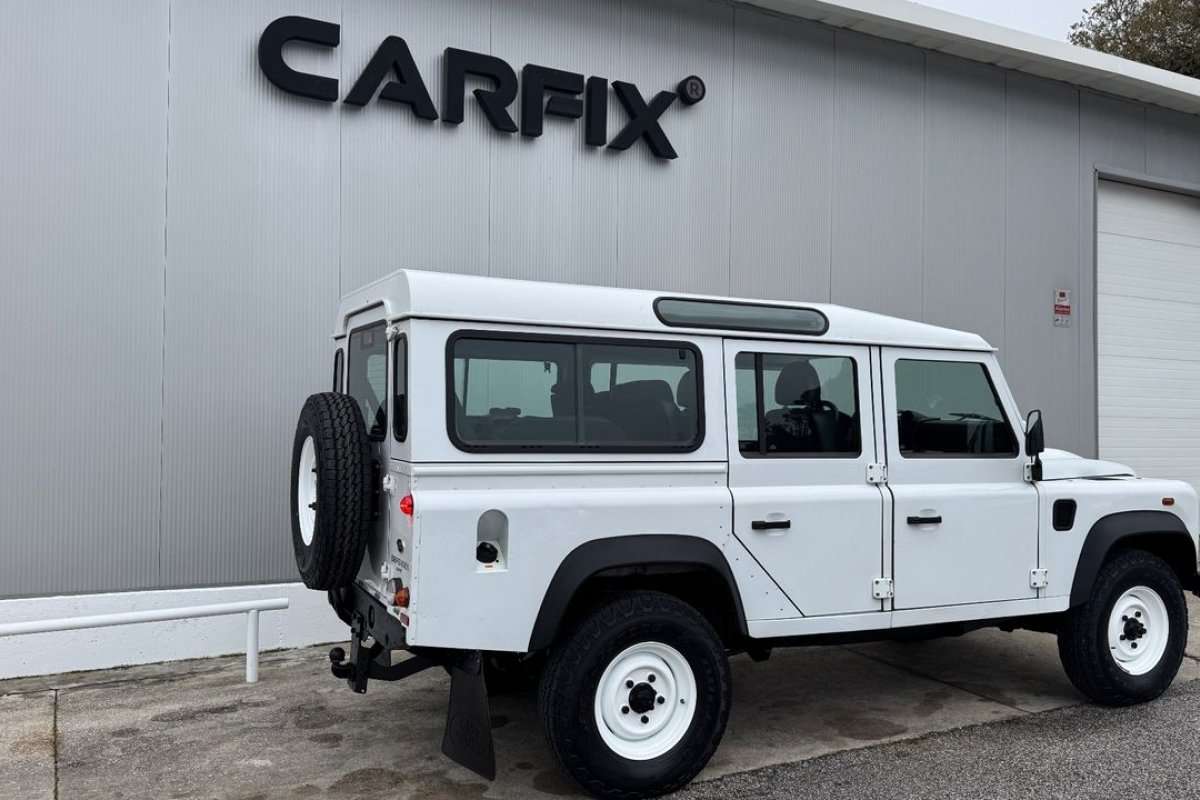land-rover-defender-2015-diesel-2198cc