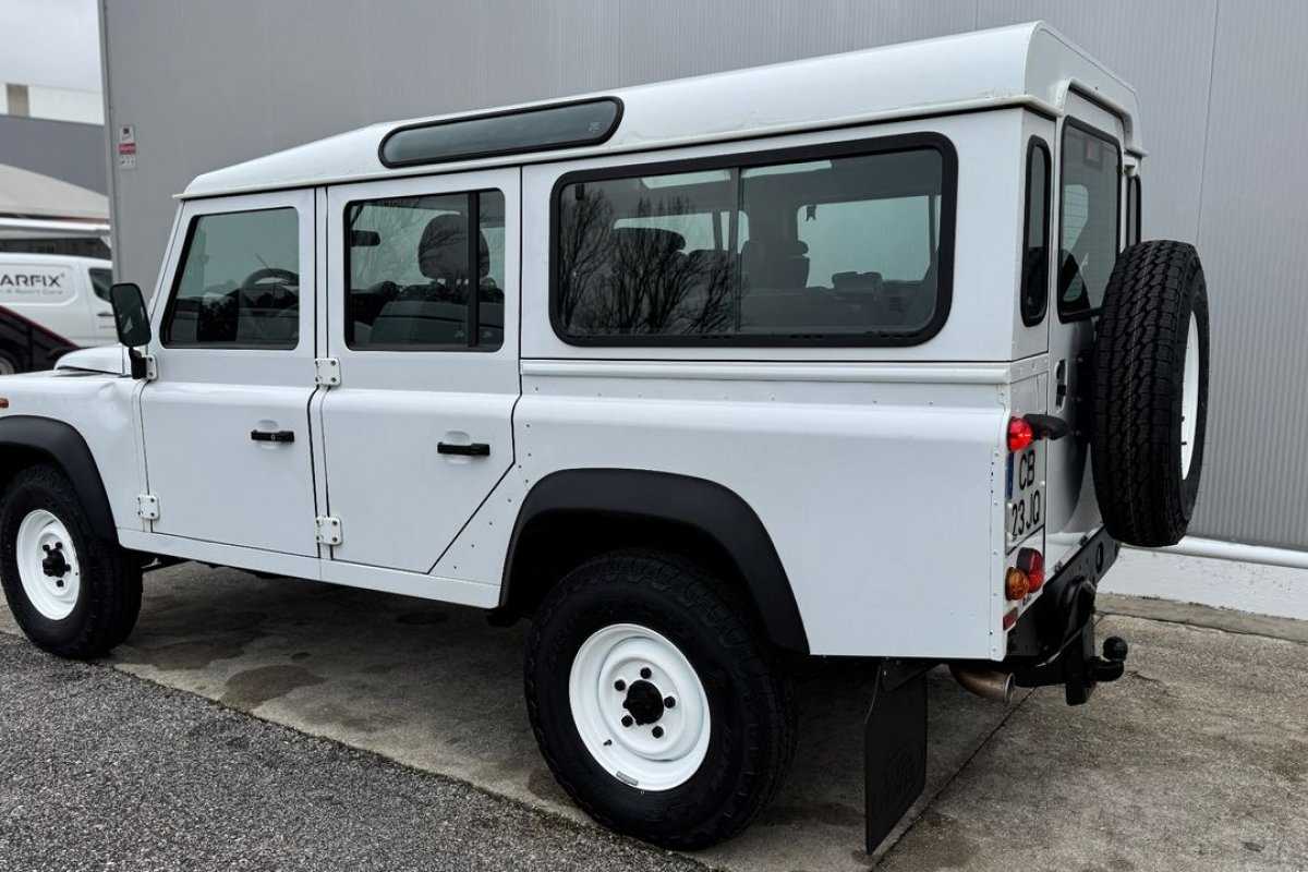 land-rover-defender-2015-diesel-2198cc