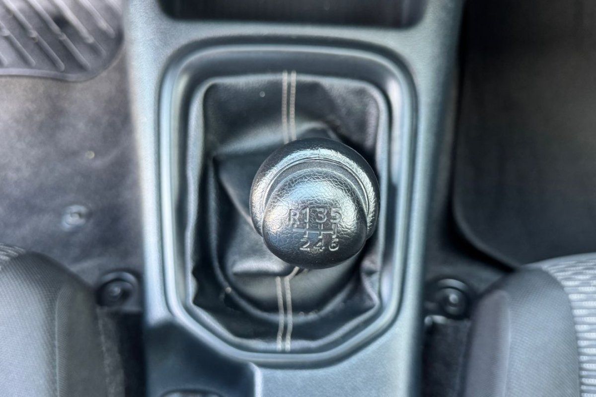 toyota-hilux-2023-diesel-2393cc