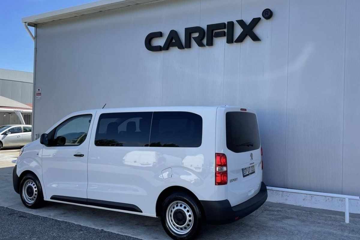 peugeot-traveller-2018-diesel-1560cc