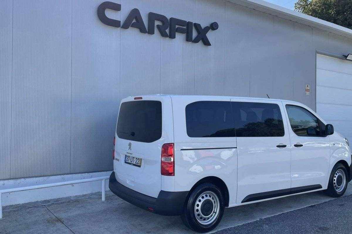 peugeot-traveller-2018-diesel-1560cc
