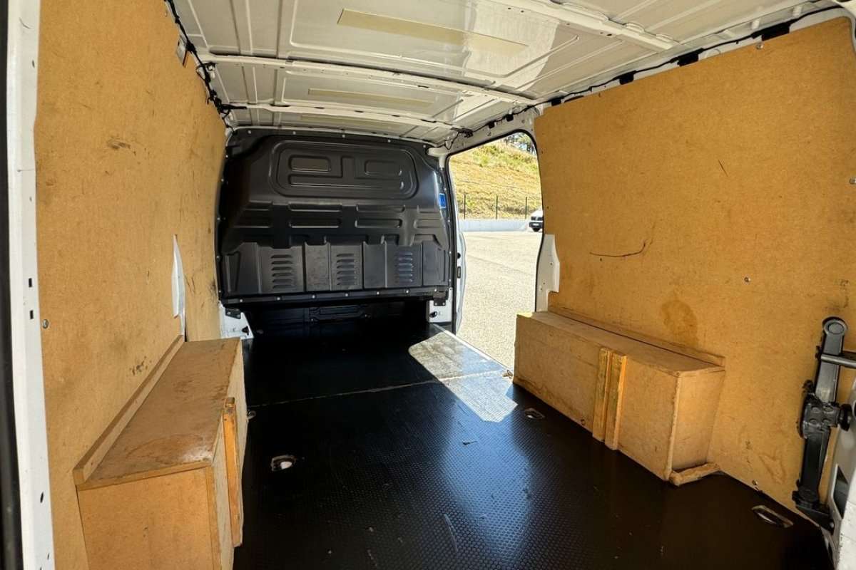 mercedes-benz-vito-2019-diesel-1598cc