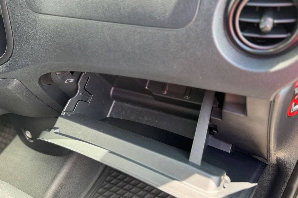 mercedes-benz-vito-2019-diesel-1598cc