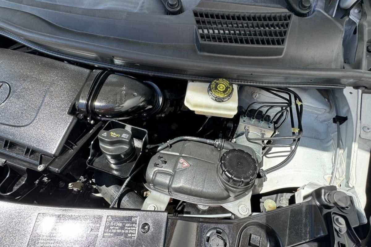 mercedes-benz-vito-2019-diesel-1598cc