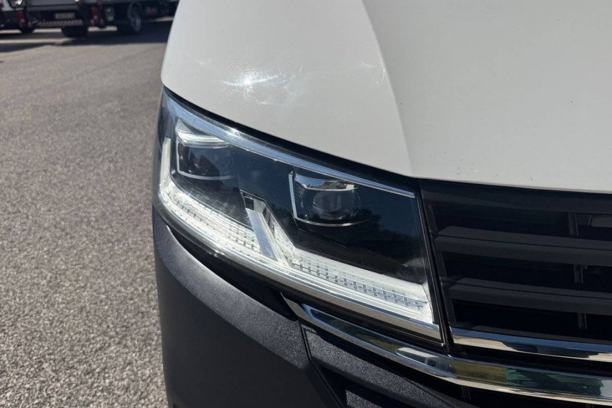 volkswagen-transporter-2023-diesel-1968cc
