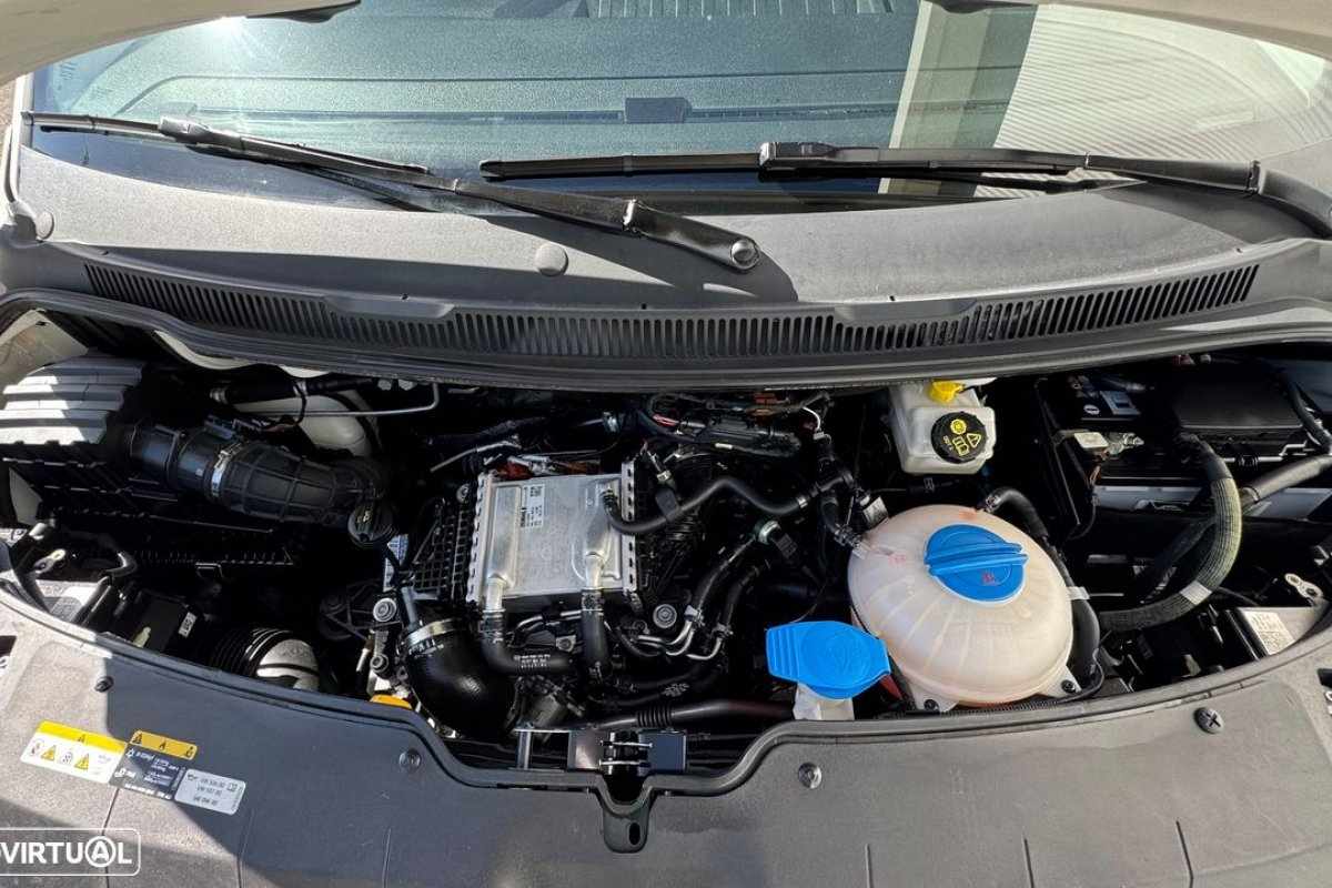 volkswagen-transporter-2023-diesel-1968cc