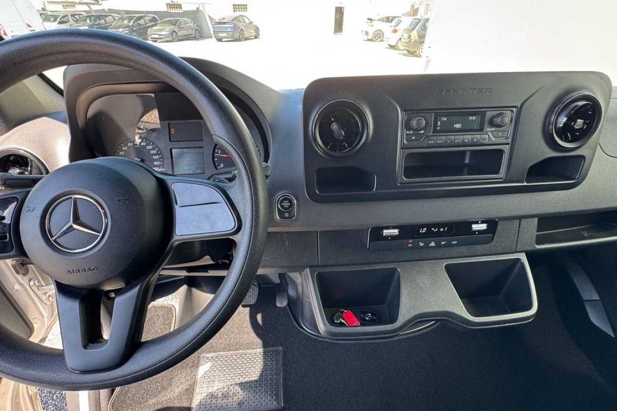 mercedes-benz-sprinter-2019-diesel-2143cc