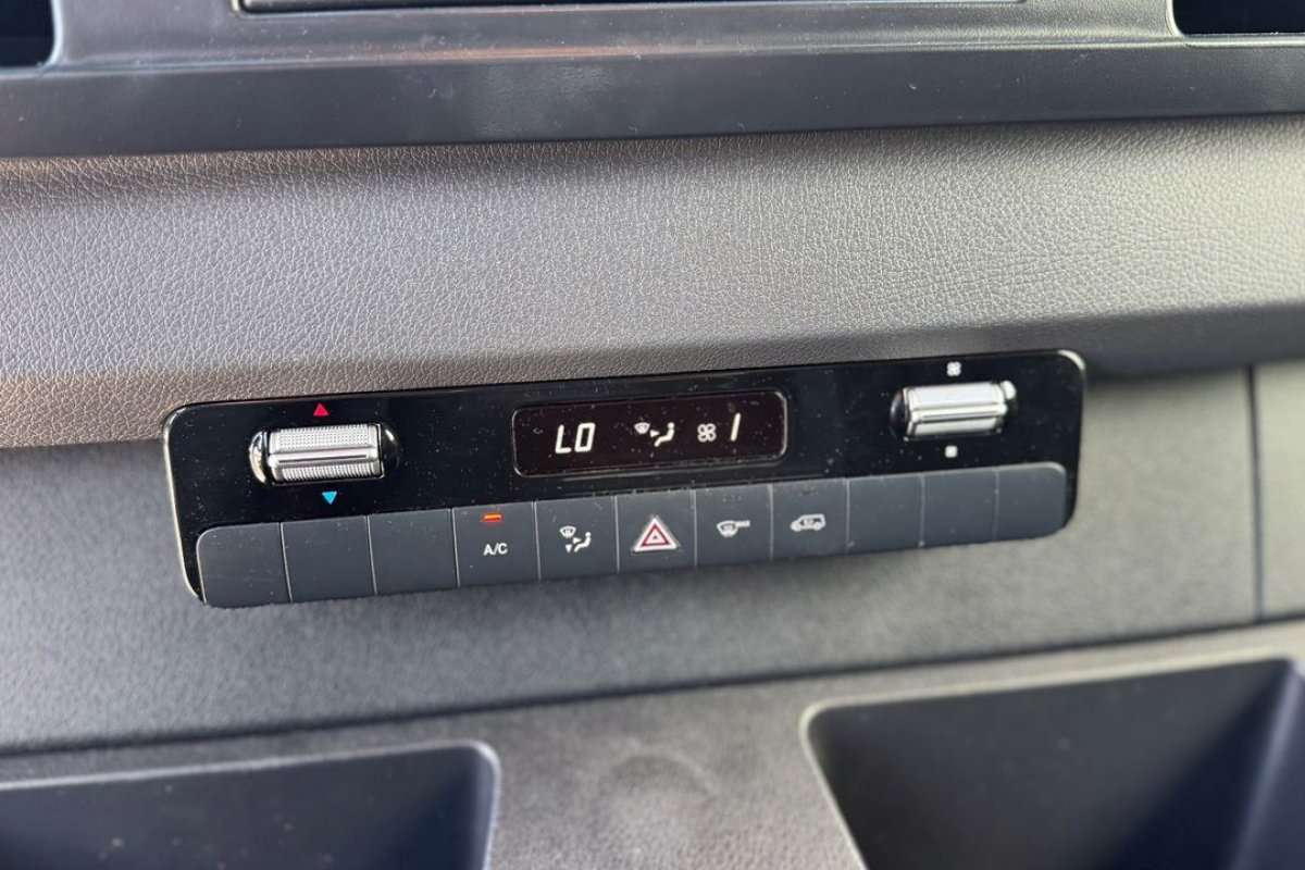 mercedes-benz-sprinter-2019-diesel-2143cc