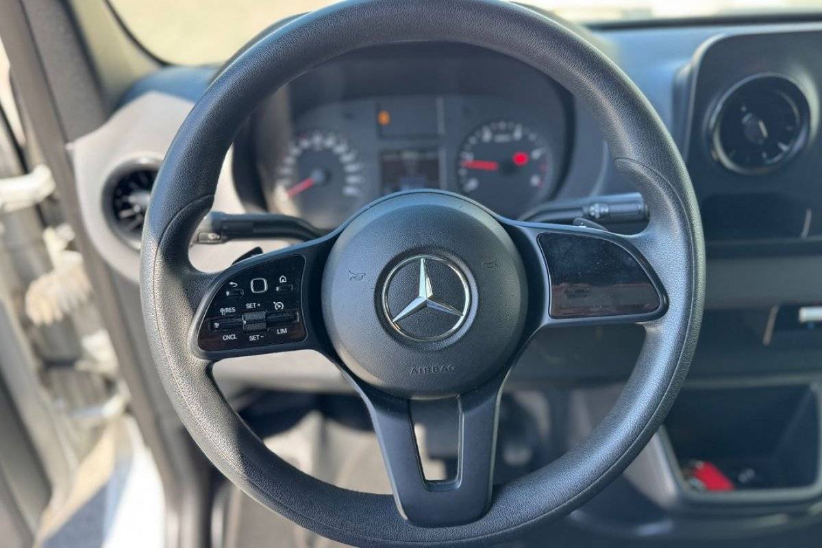 mercedes-benz-sprinter-2019-diesel-2143cc