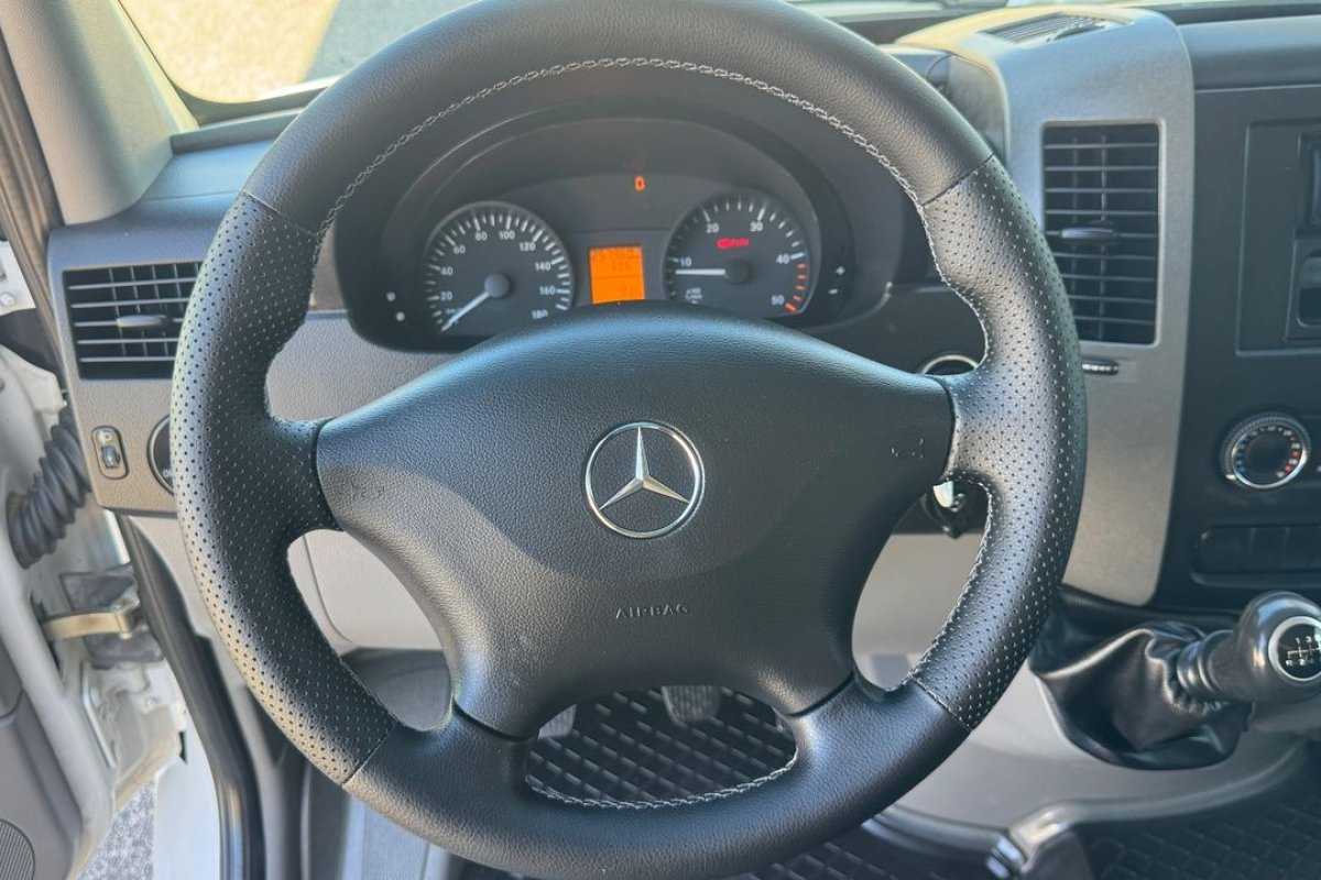 mercedes-benz-sprinter-2015-diesel-2143cc