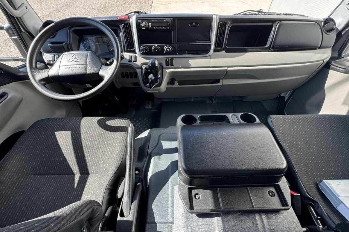 mitsubishi-canter-2021-diesel-2998cc