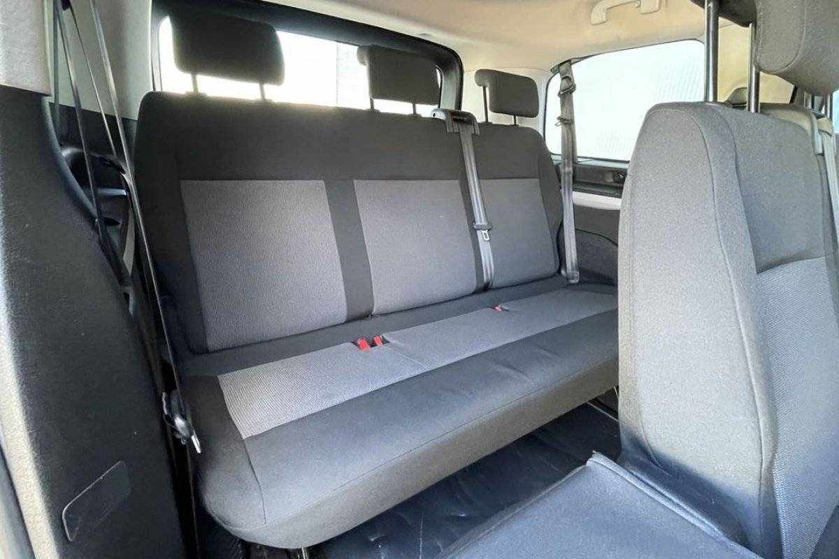 peugeot-traveller-2019-diesel-1499cc