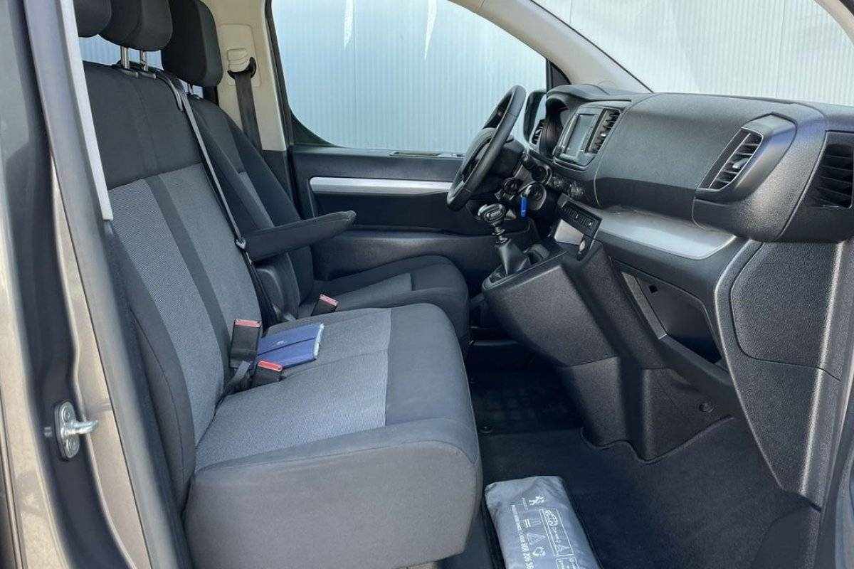 peugeot-traveller-2019-diesel-1499cc