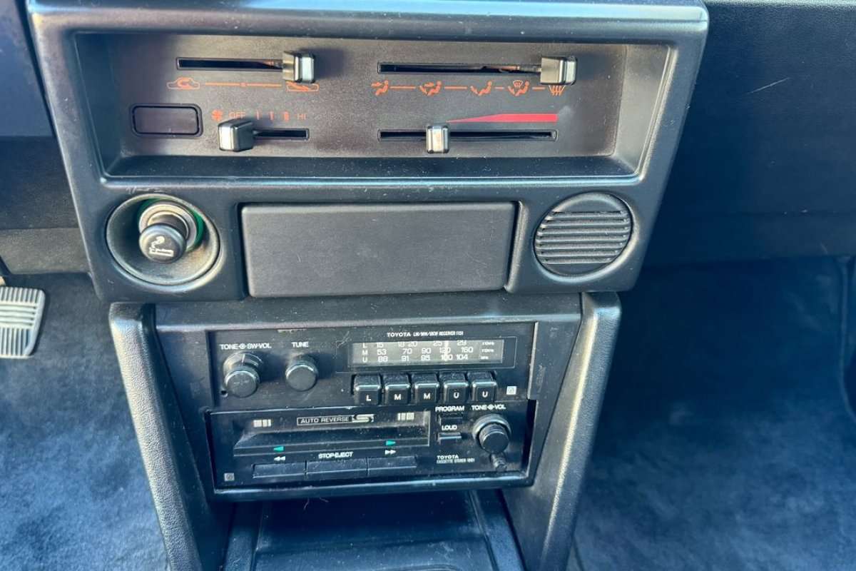 toyota-corolla-1986-gasolina-1587cc