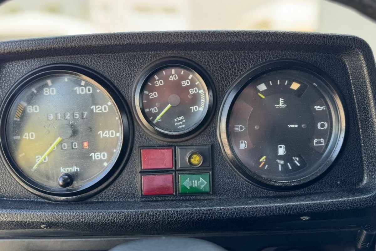 mercedes-benz-g-1980-diesel-2350cc