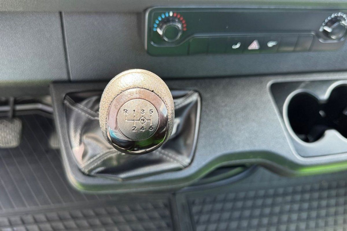 mercedes-benz-sprinter-2021-diesel-2143cc