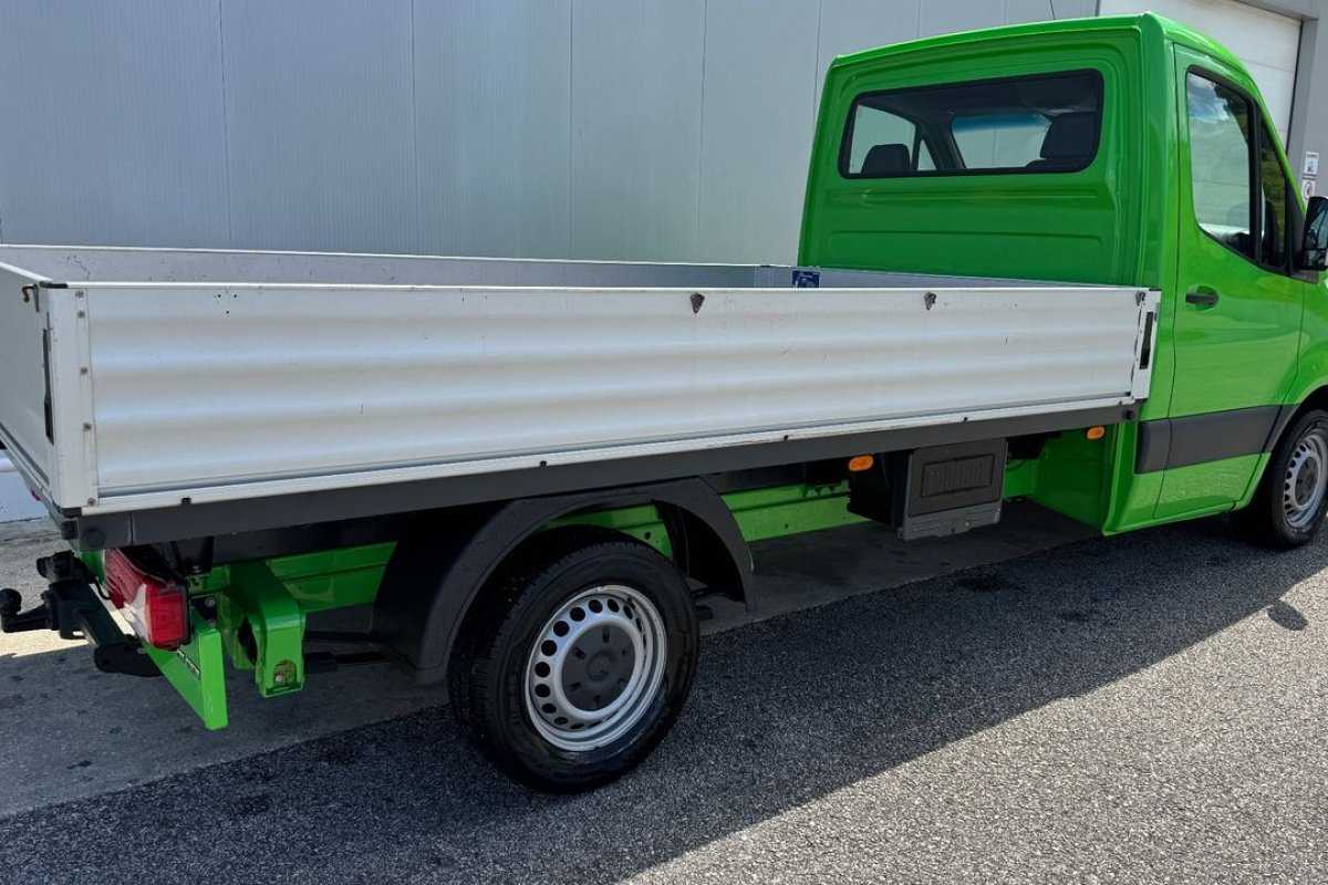 mercedes-benz-sprinter-2021-diesel-2143cc