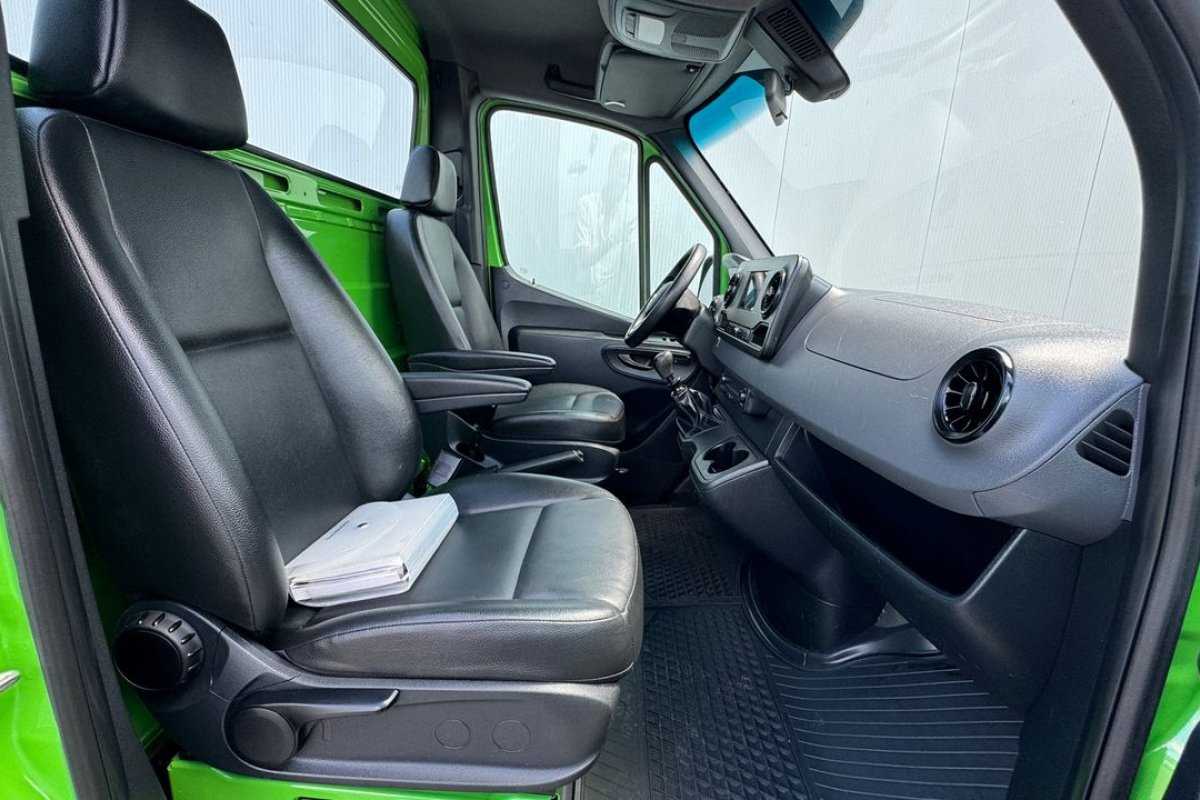 mercedes-benz-sprinter-2021-diesel-2143cc