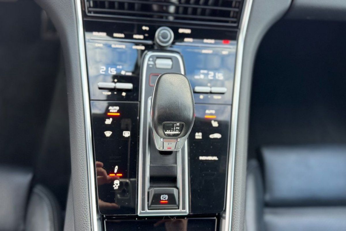 porsche-panamera-sport-turismo-2021-hibrido-a-gasolina-2894cc